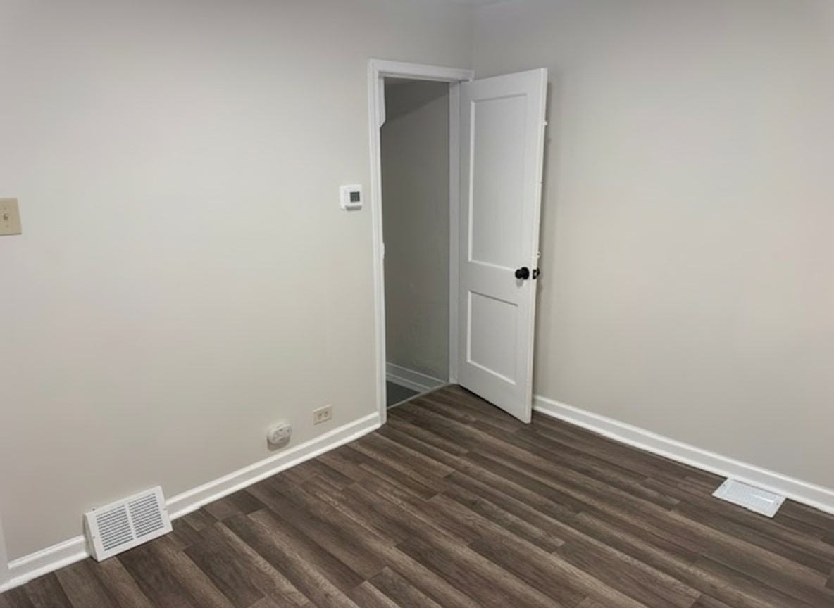 182 E Sharpnack St - Photo 6 of 12