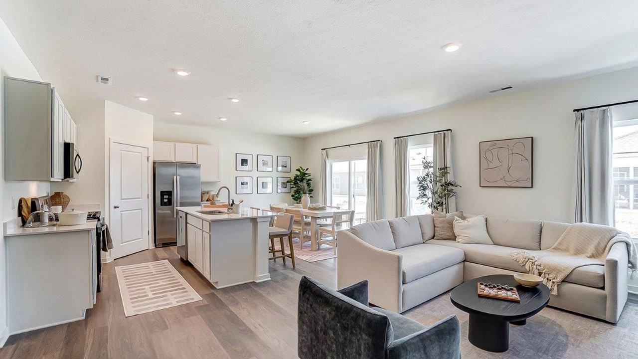 406 Emily Dr - Photo 7 of 30