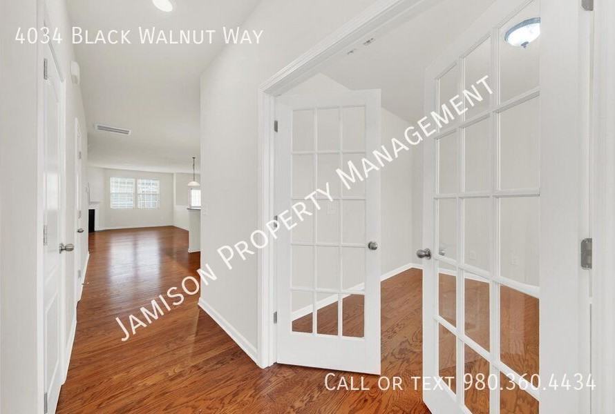 4034 Black Walnut Way - Photo 2 of 29