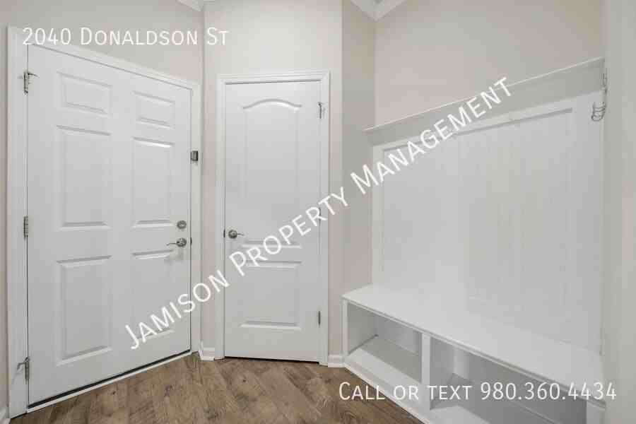2040 Donaldson St - Photo 7 of 43