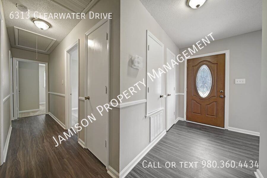 6313 Clearwater Dr - Photo 2 of 22