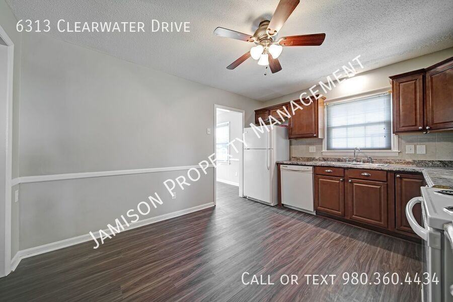 6313 Clearwater Dr - Photo 6 of 22