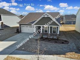 featured image of 1112 Bradford Pear Rd