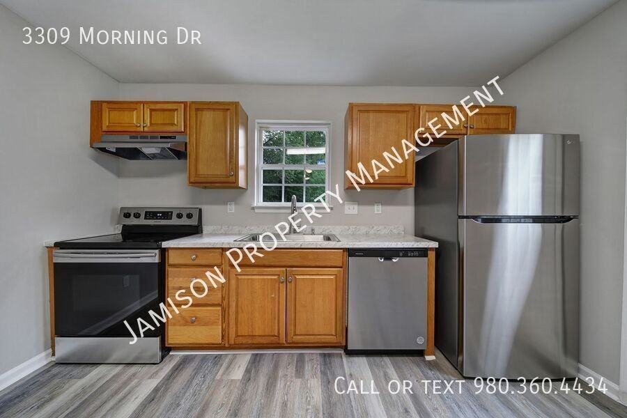 3309 Morning Dr - Photo 4 of 21