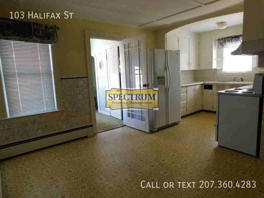 103 Halifax St - Photo 3 of 11