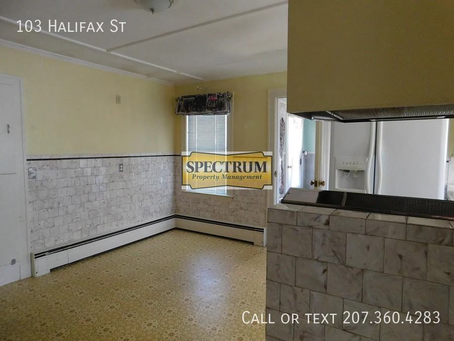 103 Halifax St - Photo 4 of 11