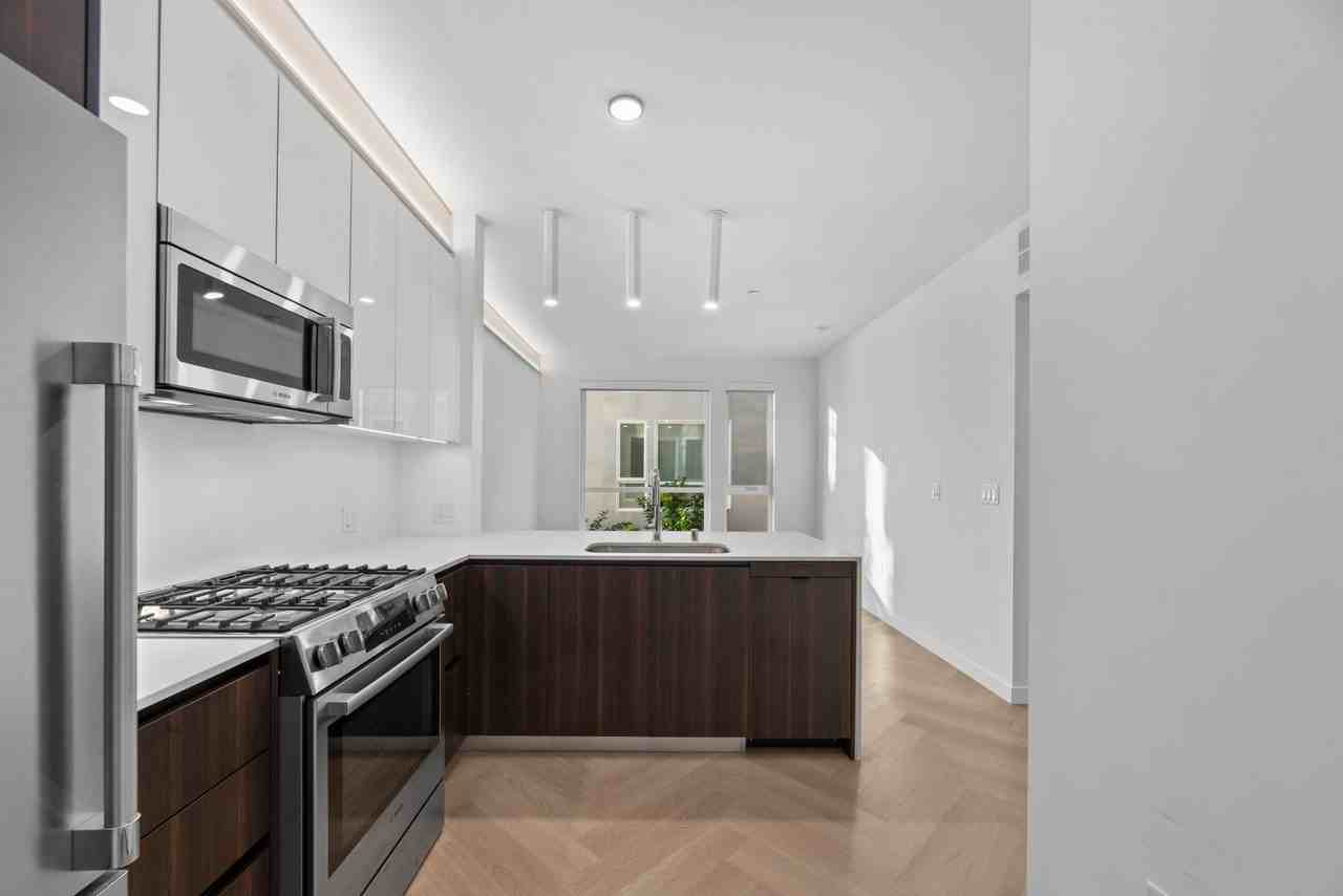 TALA Residences at Gillis House - Photo 2 of 39