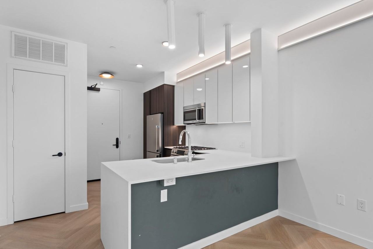 TALA Residences at Gillis House - Photo 6 of 39