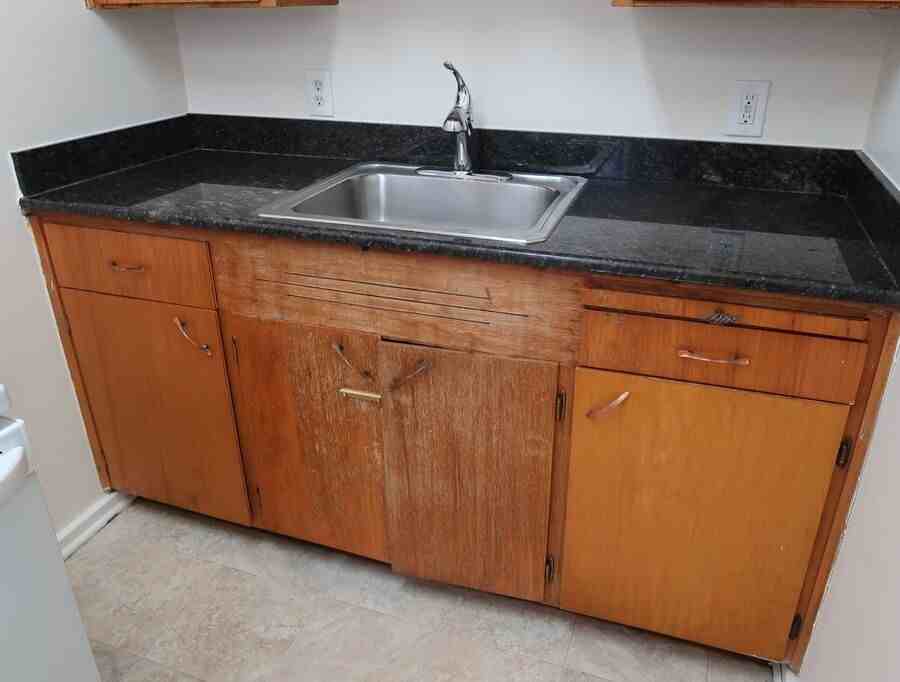 Preston Apartments - Photo 4 of 17