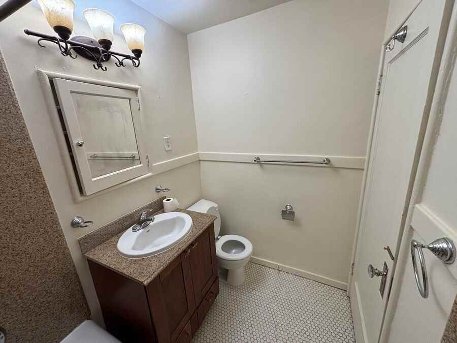 Preston Apartments - Photo 6 of 17