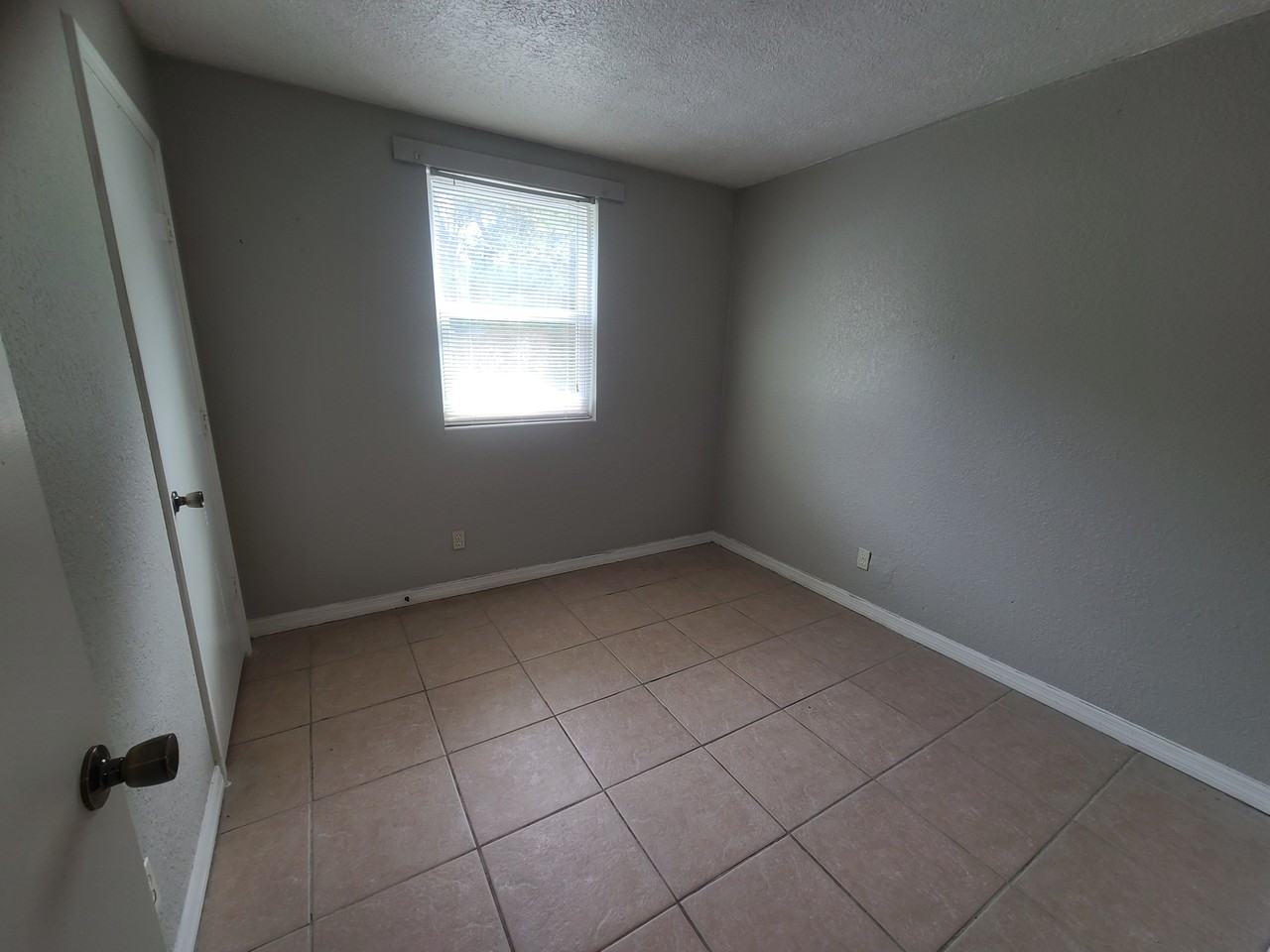 3814 Almeda St #214 - Photo 6 of 13