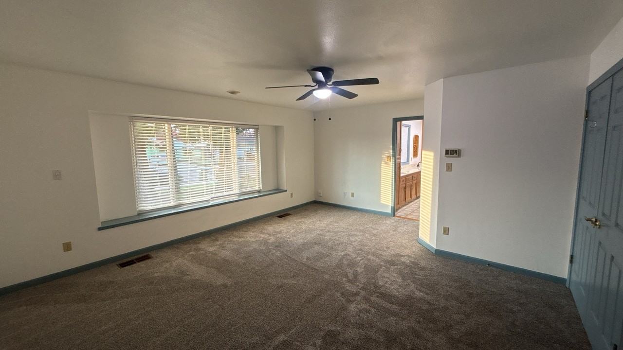 1408 Seneca Pl #1 - Photo 7 of 10