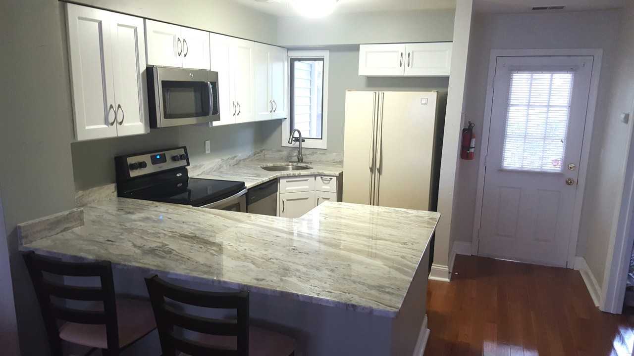 7 Augusta Dr #7 - Photo 3 of 11