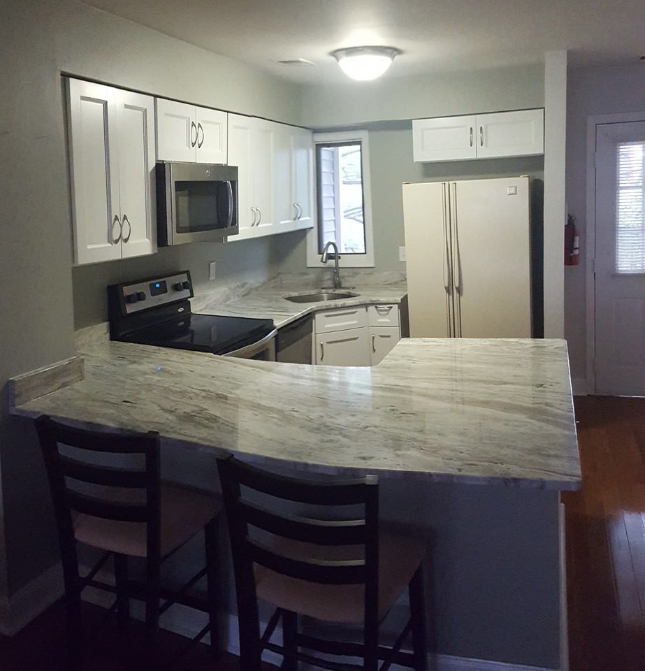 7 Augusta Dr #7 - Photo 4 of 11