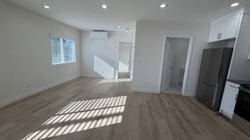 featured image of 907 Herbine St #907