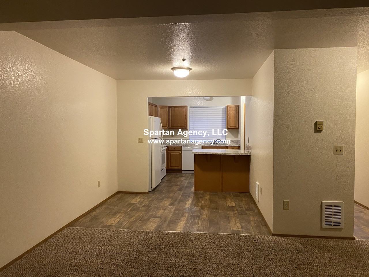 131 23rd Ave Se #D - Photo 5 of 13