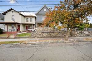featured image of 2035 Delaware St #NA
