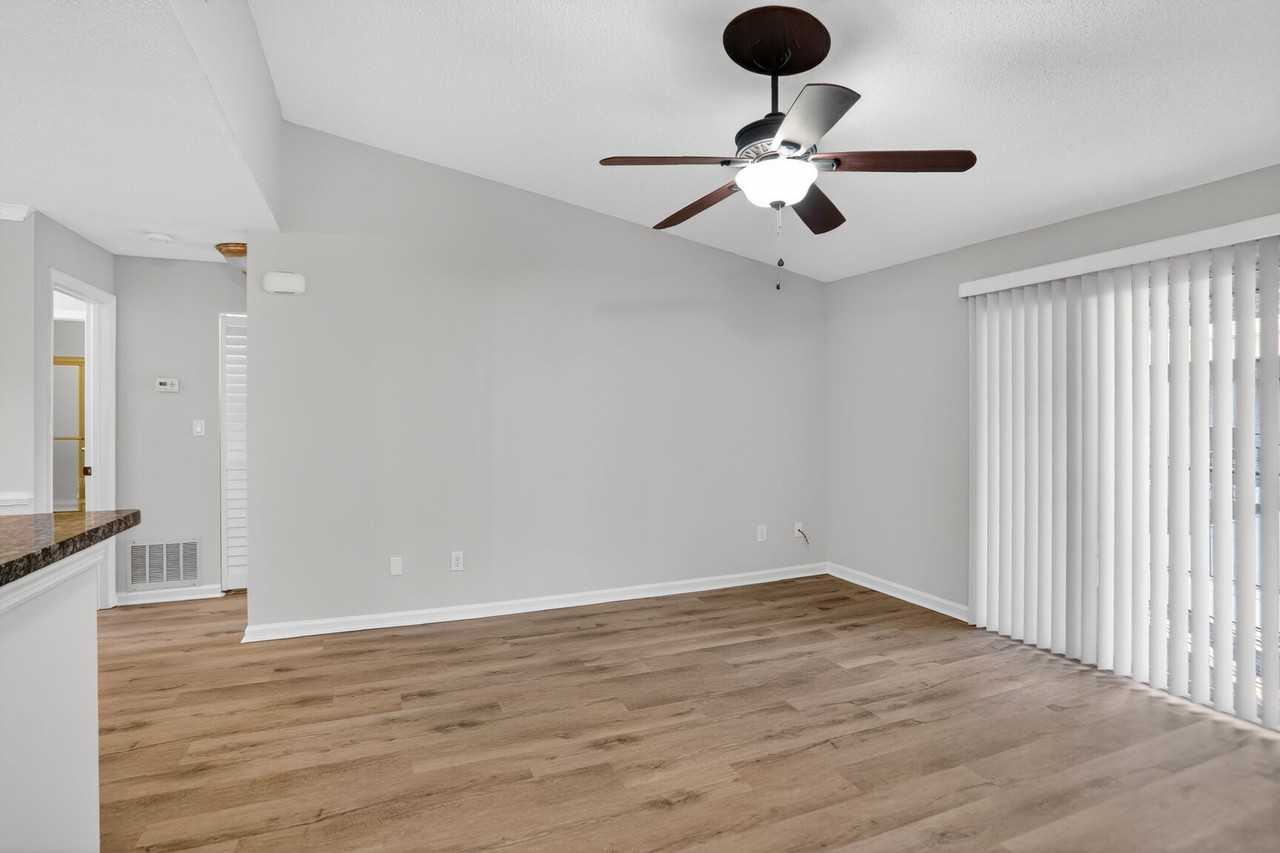 534 Granville Ct #534 - Photo 4 of 20