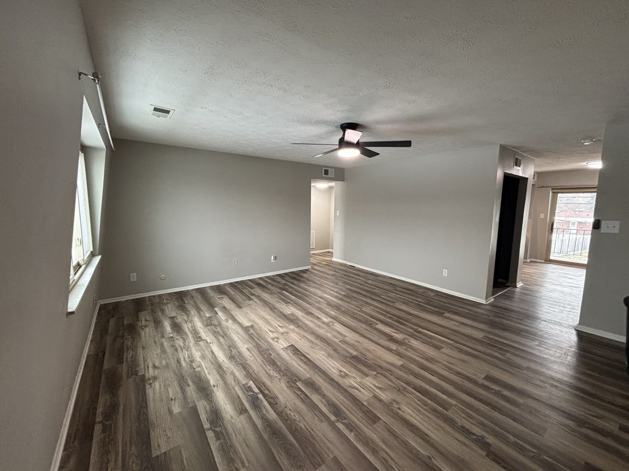 307 Elmead Ct #2009 - Photo 5 of 8