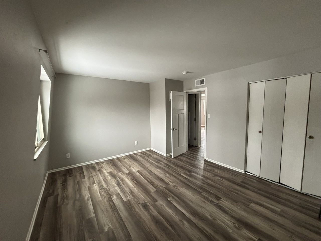 307 Elmead Ct #2009 - Photo 6 of 8