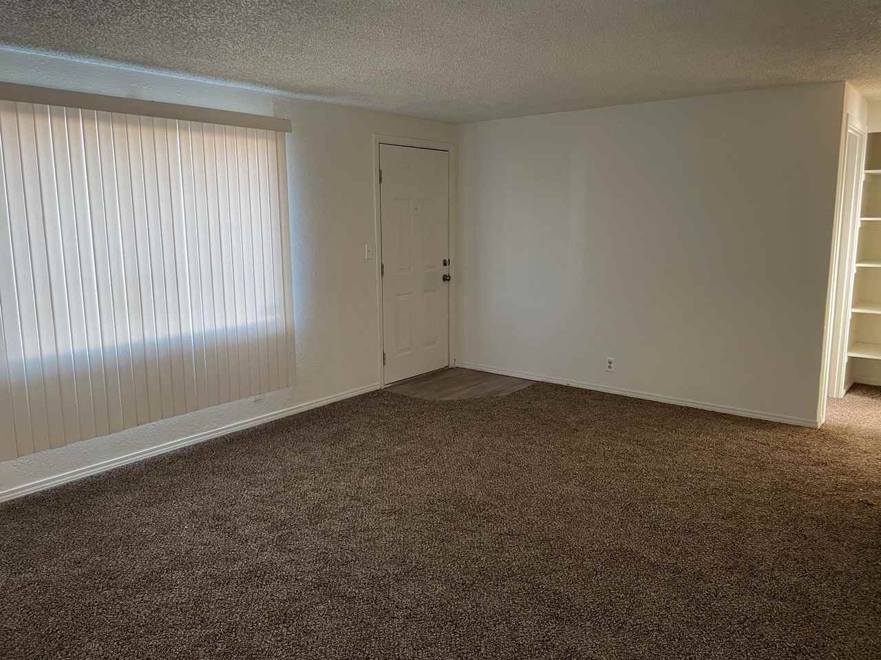 219 W Ridge Rd - Photo 3 of 9