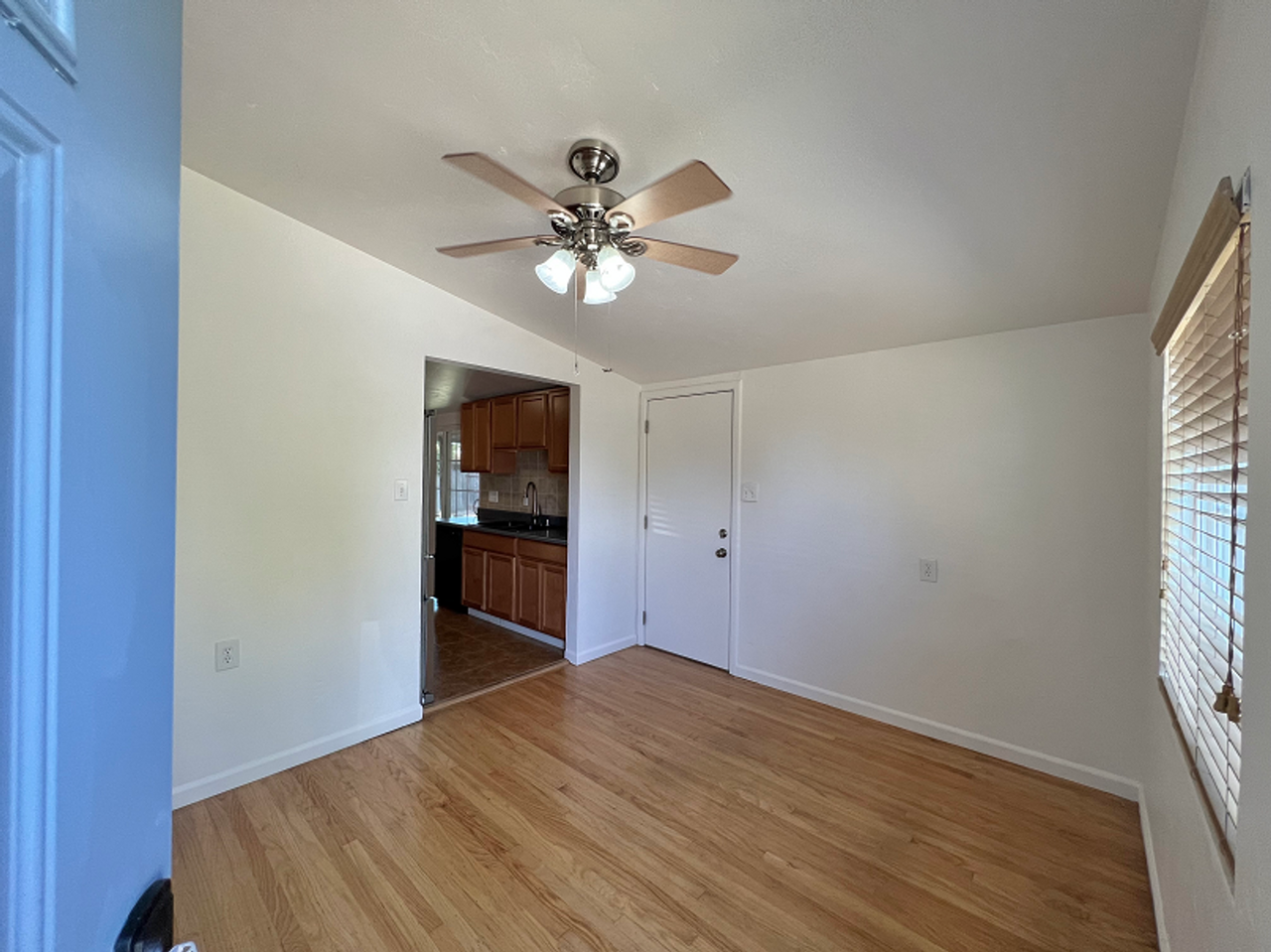 2315 Arthur St - Photo 3 of 25