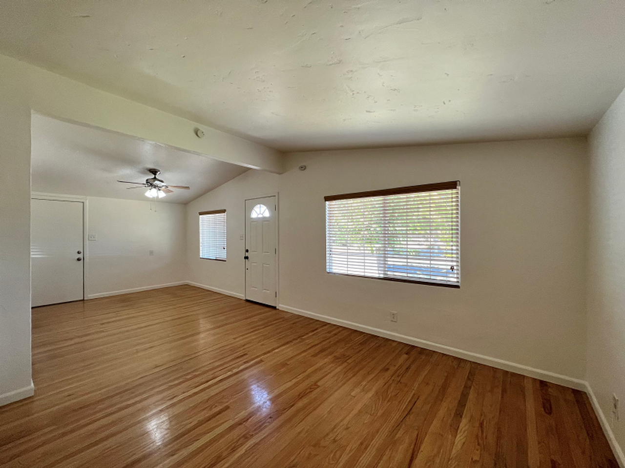 2315 Arthur St - Photo 4 of 25