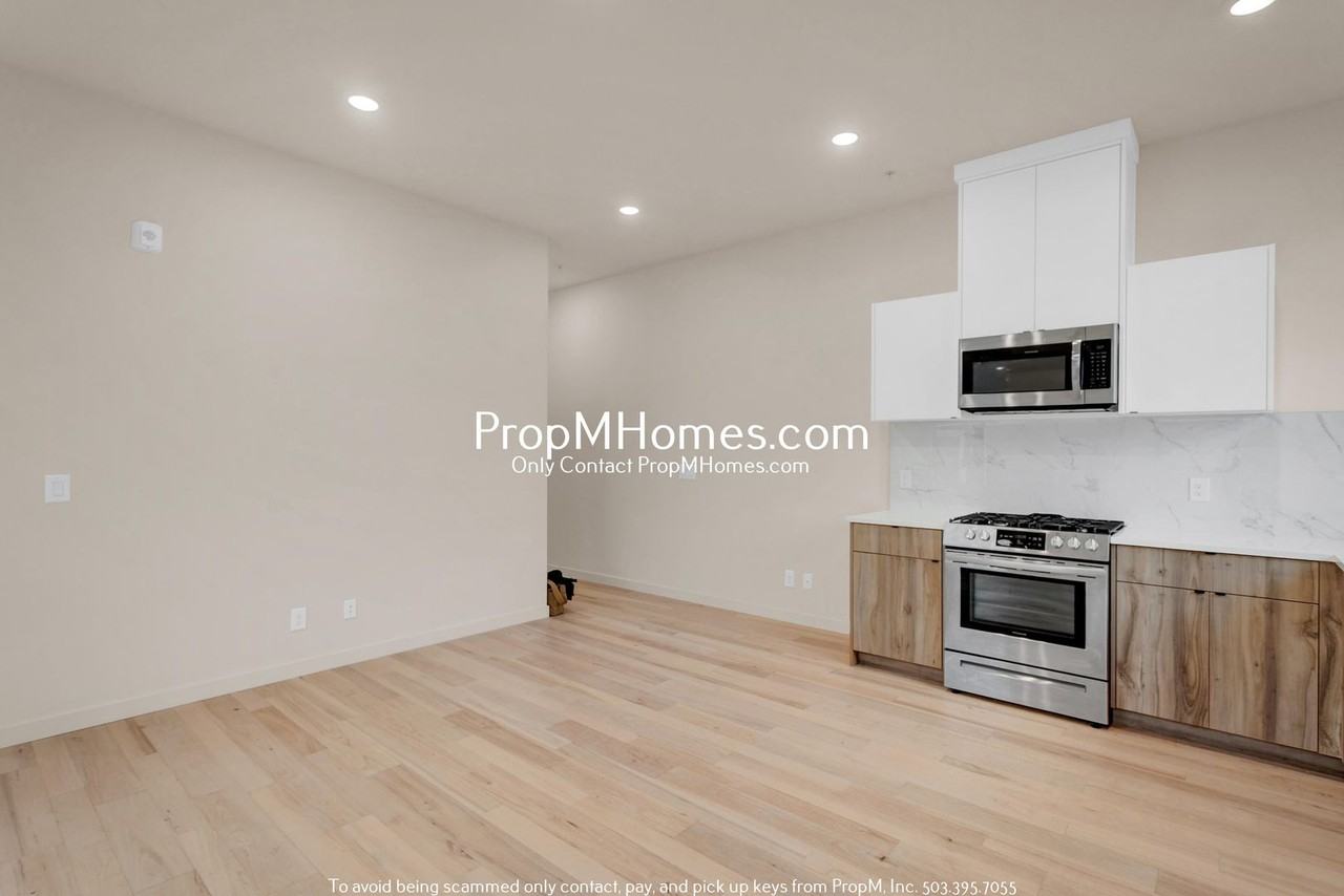 6610 N Greenwich Ave #12 - Photo 6 of 18