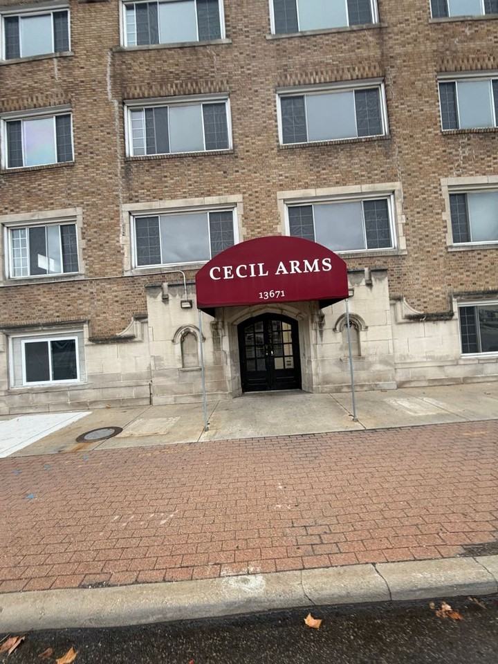 13671 Euclid - Photo 2 of 17