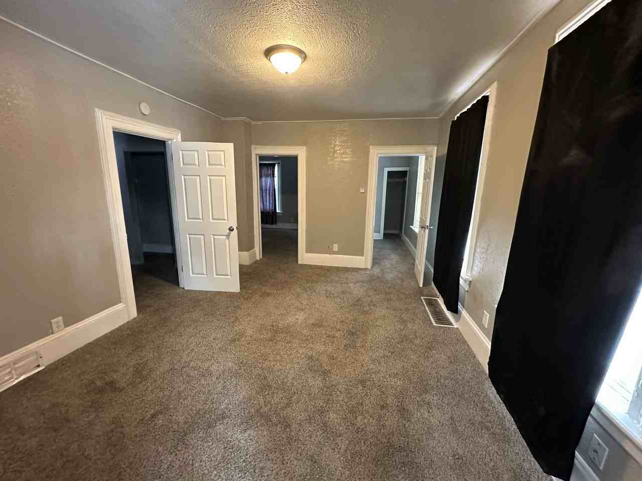 2541 N 15th St - Photo 6 of 12