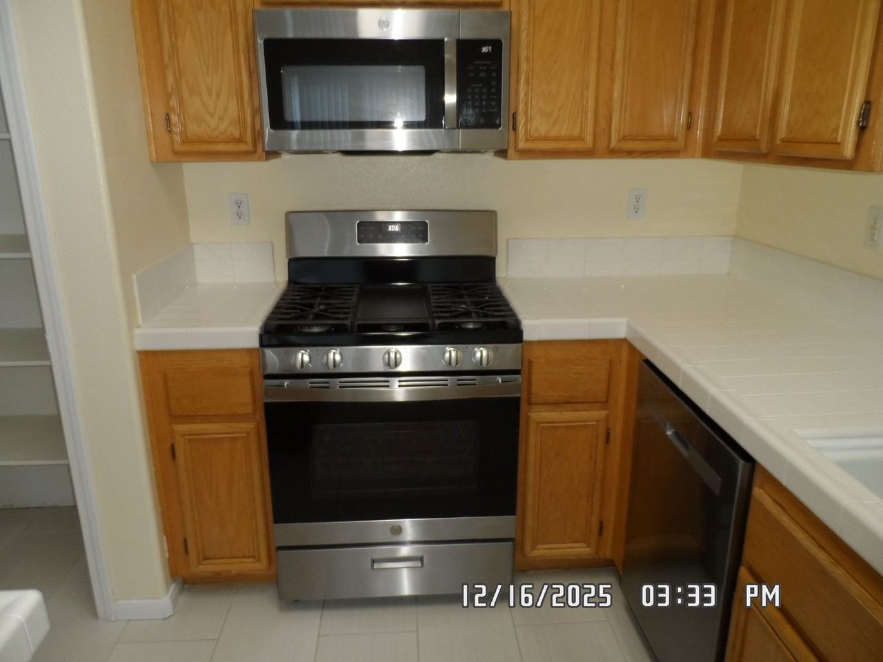 13247 Acacia Ave - Photo 6 of 40