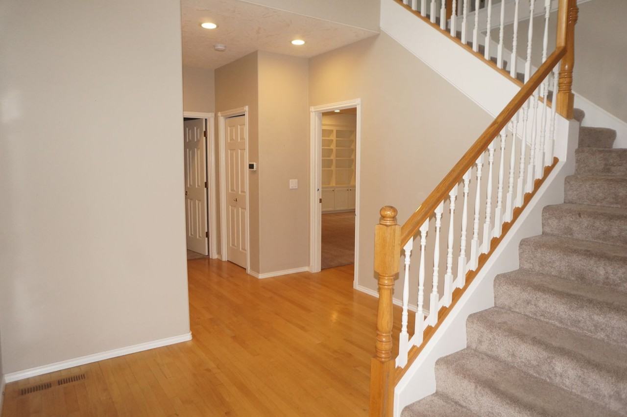 1341 Nw Mayfield Rd - Photo 4 of 50