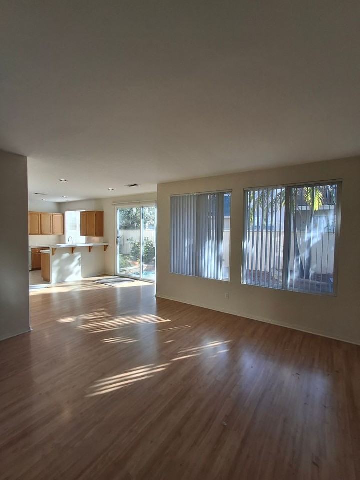 2817 W Canyon Ave - Photo 4 of 20