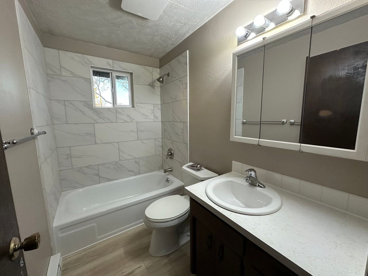 2017 2015, 2017 & 2019 W. Fairview Ave. - Photo 7 of 12