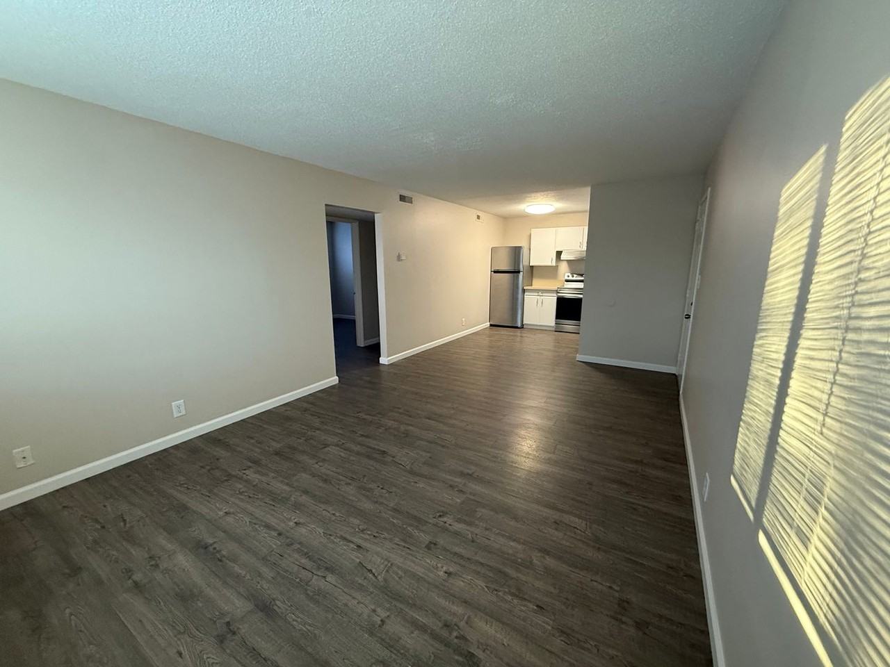 420 Lee St - Photo 2 of 11