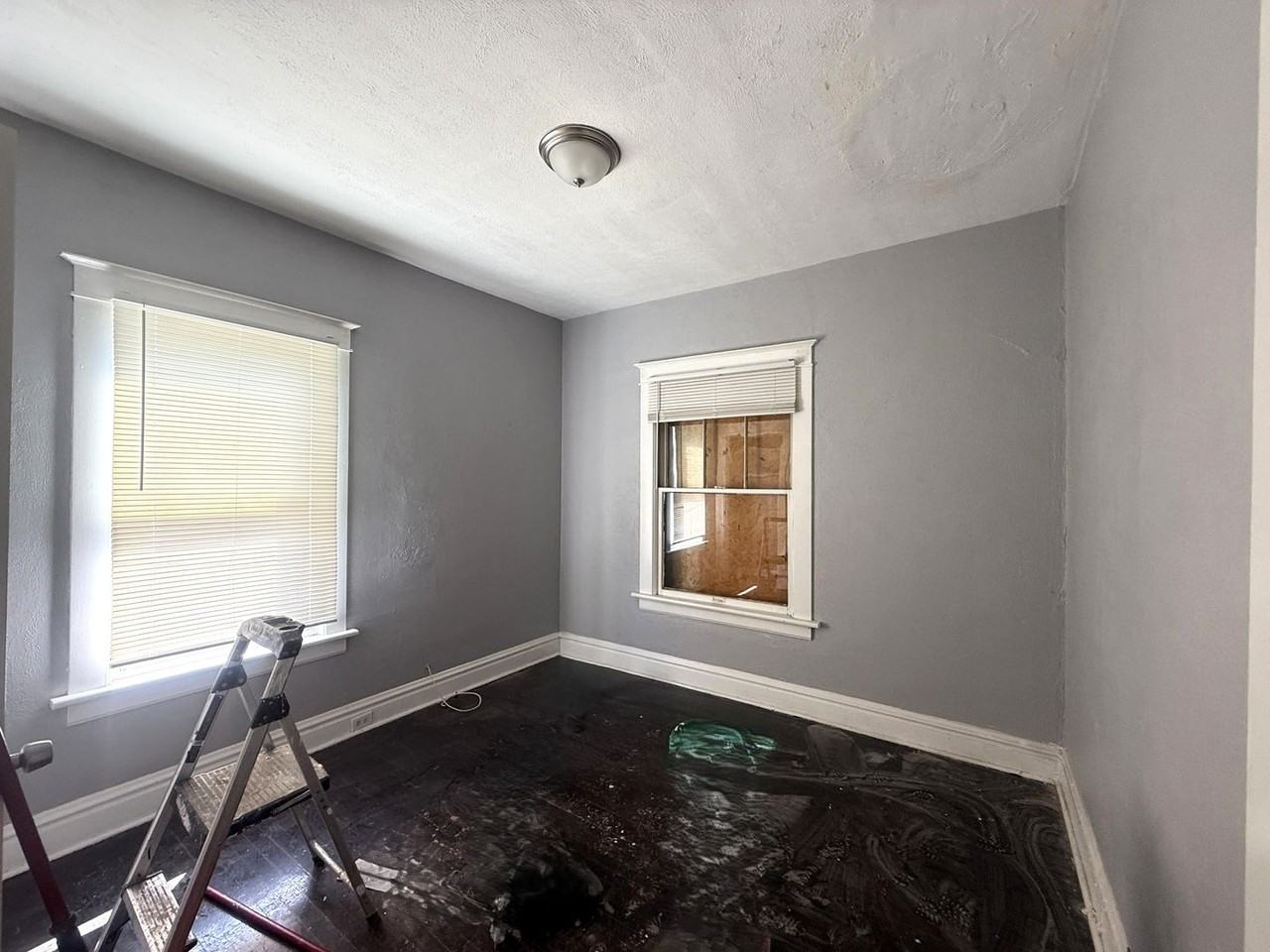 605 Fremont Ave - Photo 4 of 5