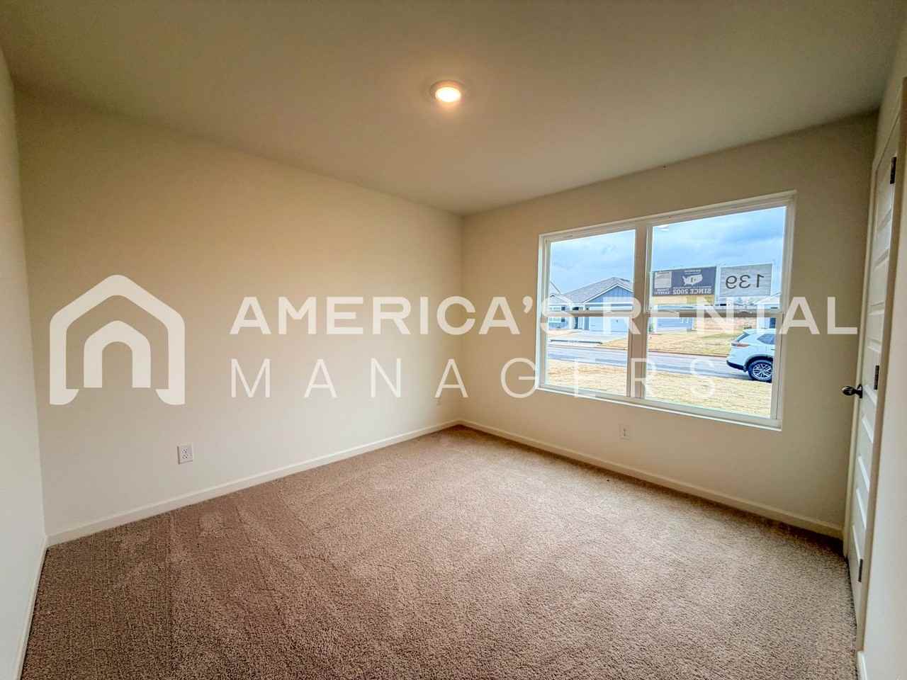 11623 11623 McCord Ln - Photo 7 of 41