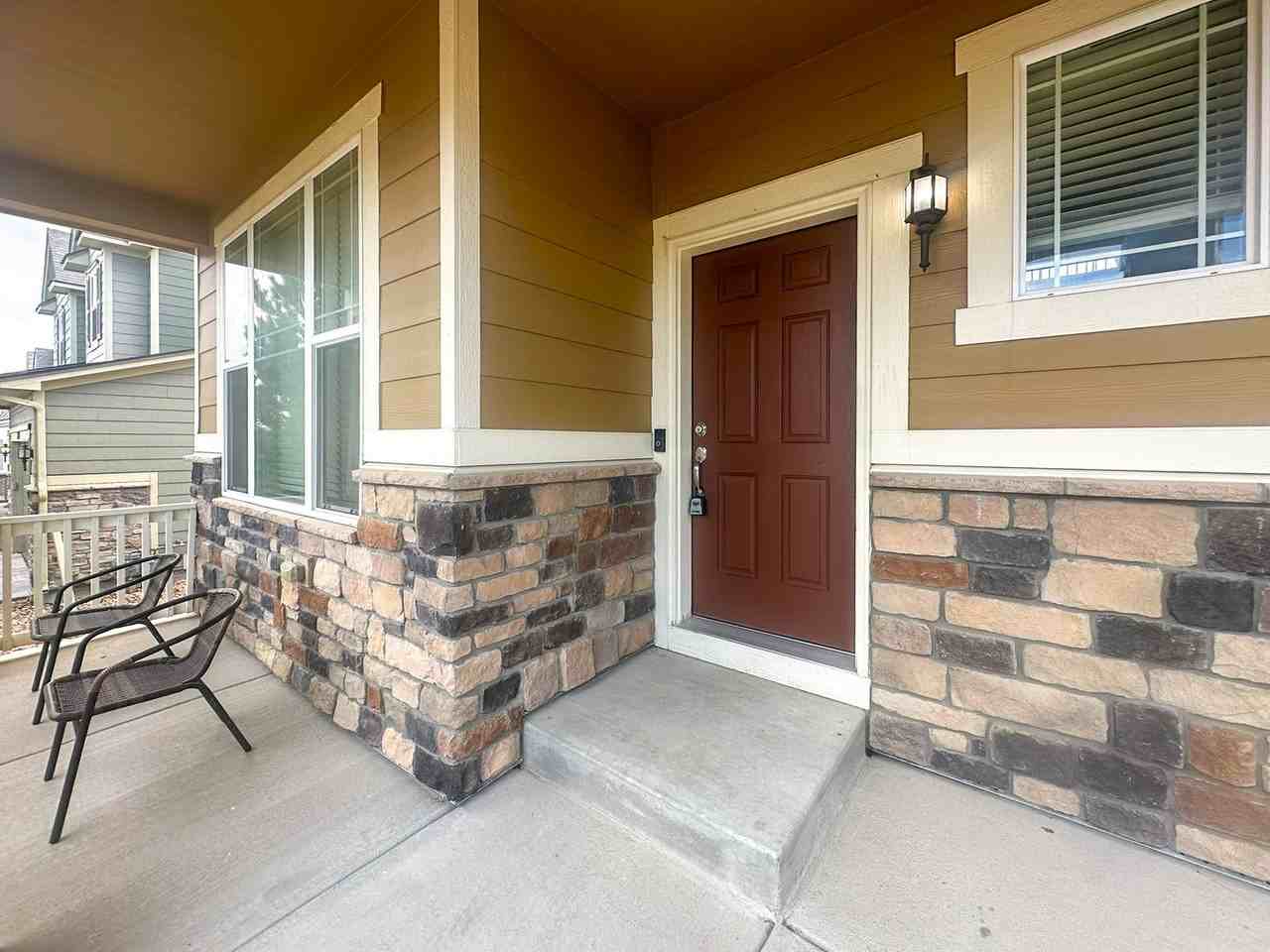 17762 Coral Burst St - Photo 4 of 40