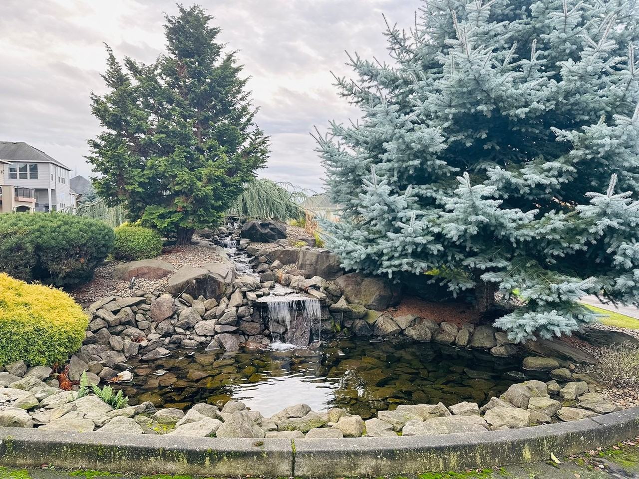 1740 Nw Klickitat St - Photo 2 of 49