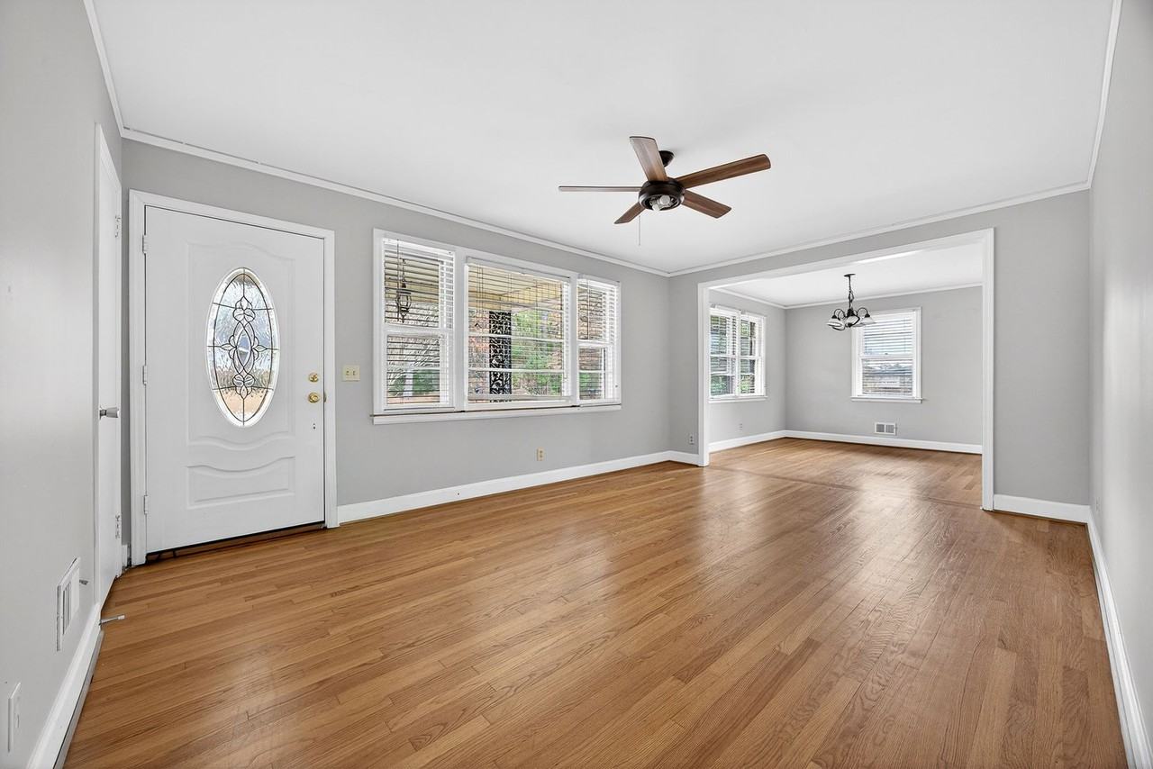 914 Beth Dr - Photo 5 of 27