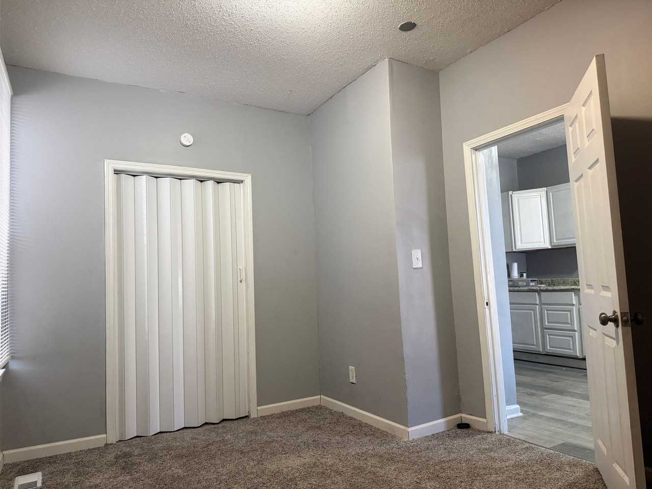 Wells Ave. 5345 - Photo 2 of 2