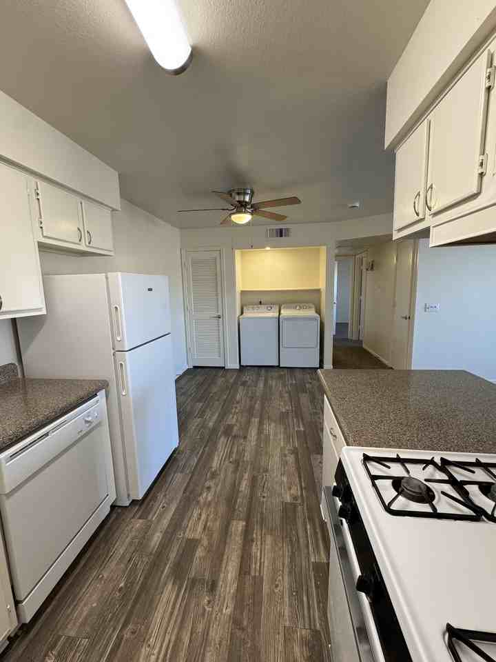 9777 N. Thornydale Road2202 #2202 - Photo 4 of 37