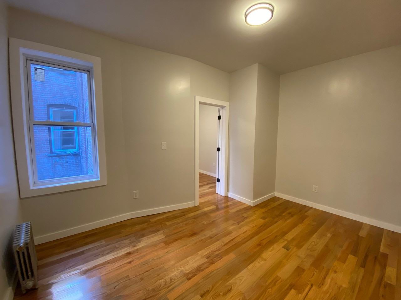 5604-8 Hudson Ave - Photo 4 of 8