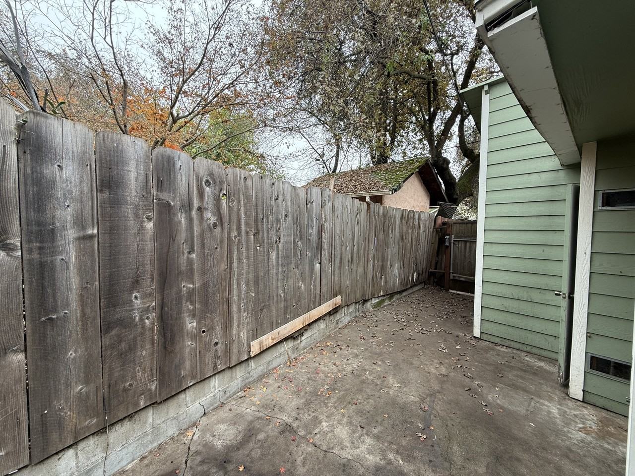 385 East 12th Street (KC) - Photo 7 of 8