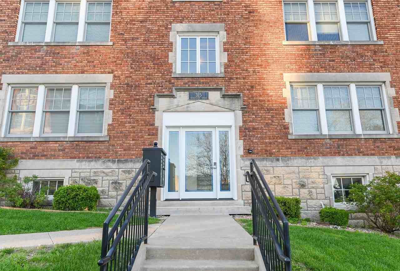 315 Washington Street - Photo 2 of 24