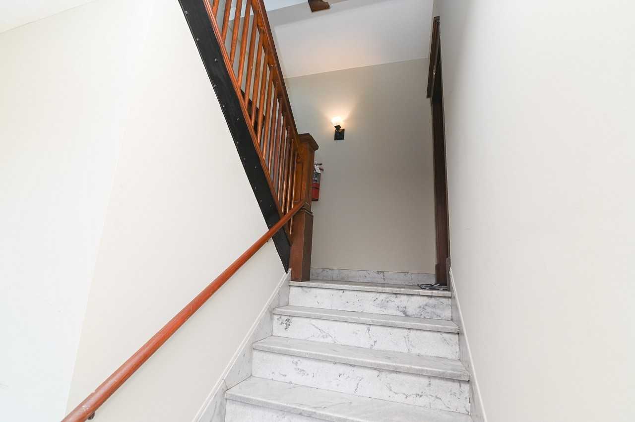 315 Washington Street - Photo 3 of 24