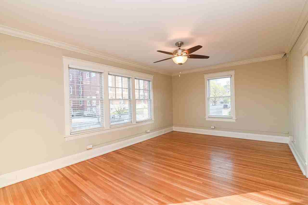 315 Washington Street - Photo 6 of 24