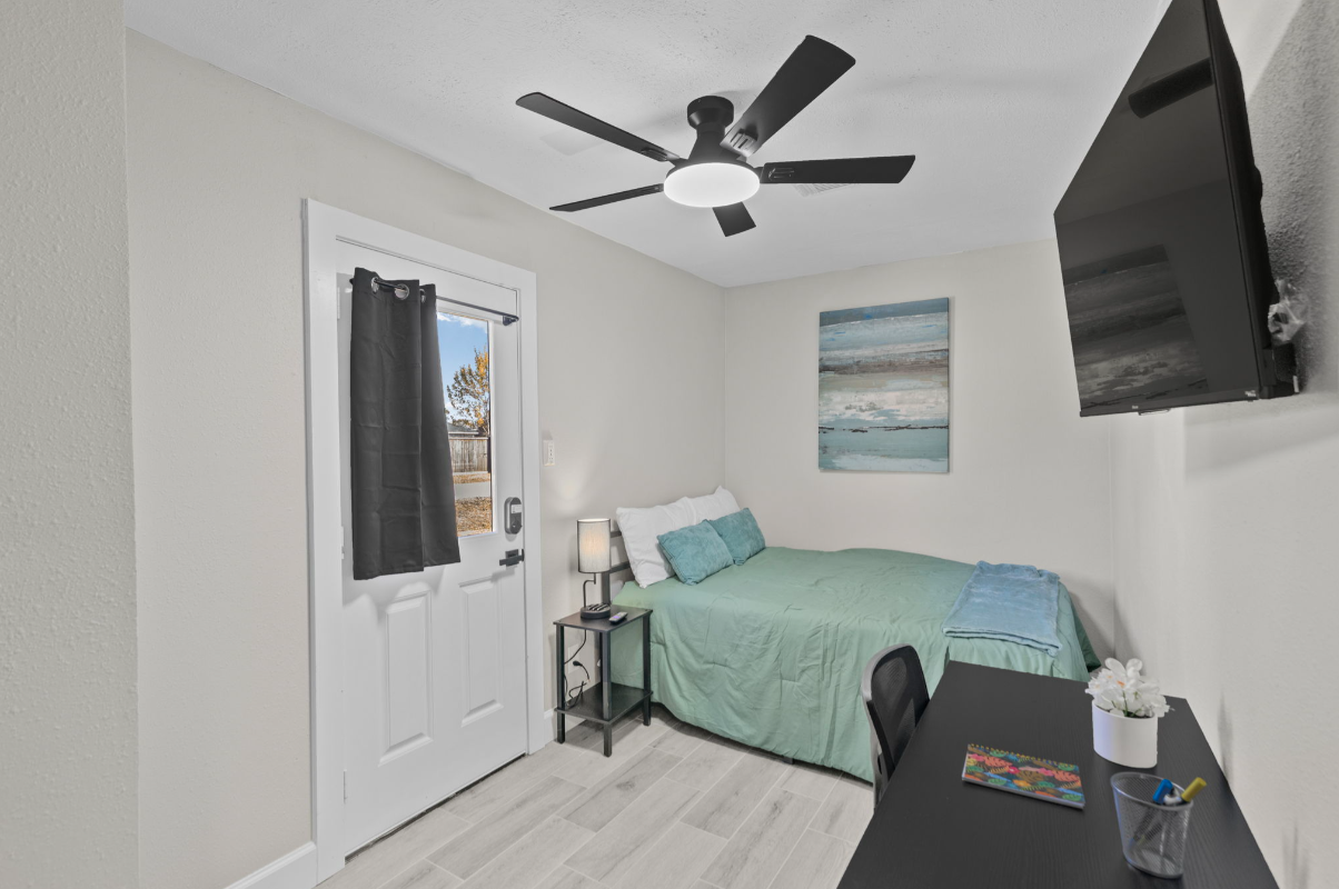 8050 Tavenor Lane, Unit 3A - Photo 2 of 17