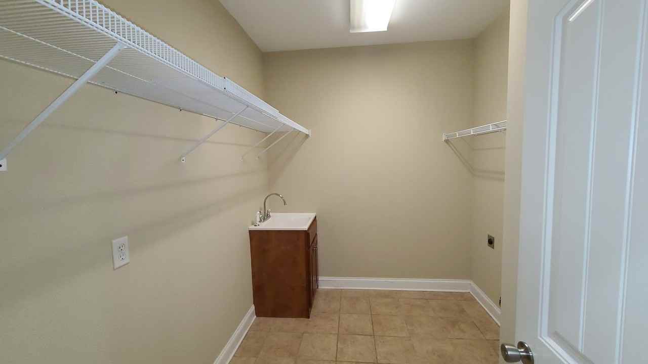 6960 Park Drive - Photo 6 of 11