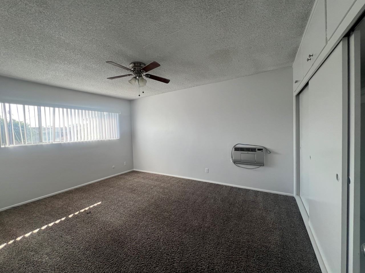 411 N. CHAPEL AVE (226) - Photo 5 of 9